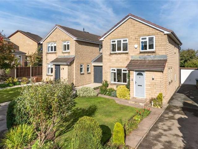 House for sale in Bingley, West Yorkshire