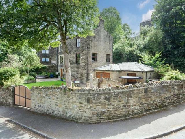 House for sale in East Morton, West Yorkshire