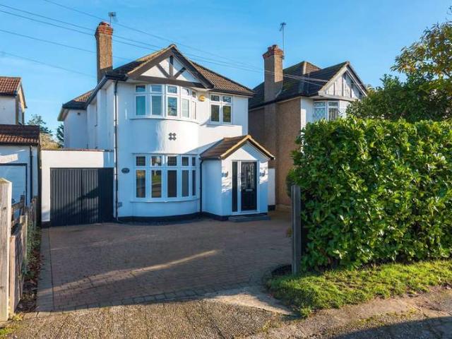 House for sale in Laleham, Staines-upon-Thames