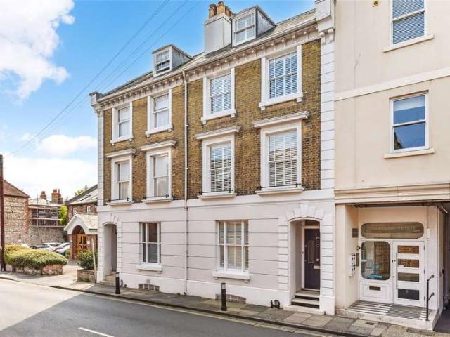 House for sale in Chichester, Littlecote