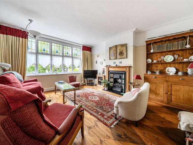 House for sale in London Borough of Ealing, Park Royal