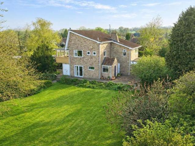 House for sale in East Ayton, North Yorkshire
