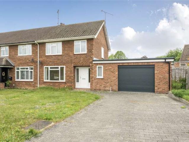 House for sale in The Butts, Kent