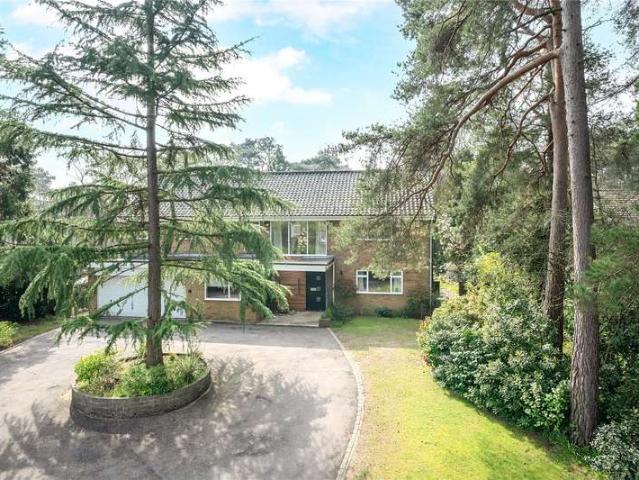 House for sale in Heatherside, Heol-las