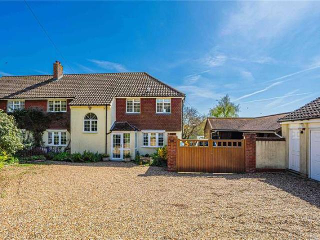 House for sale in Pouchen End, Hertfordshire