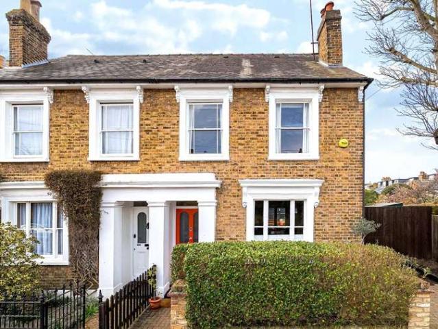 House for sale in Hampton Wick, Greater London