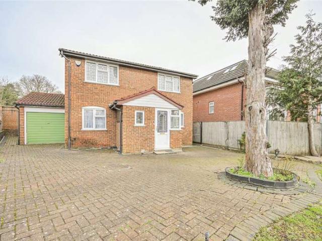 House for sale in Brunswick Park, Greater London