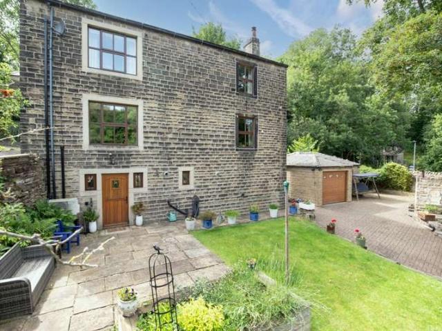 House for sale in East Morton, West Yorkshire