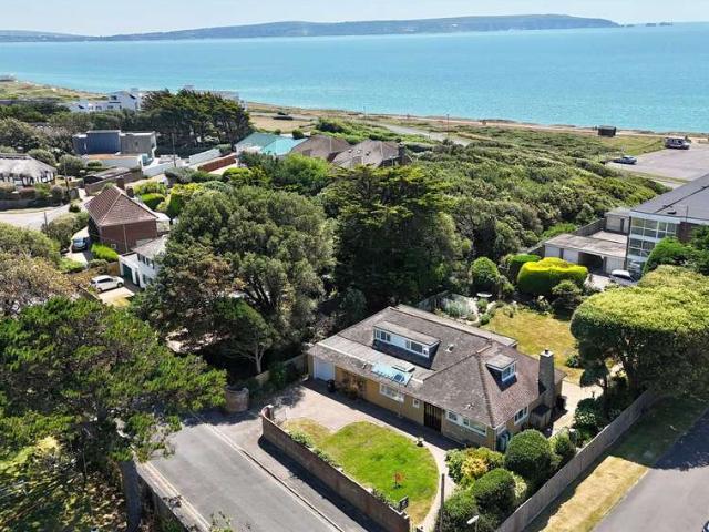 House for sale in Milford on Sea, New Forest