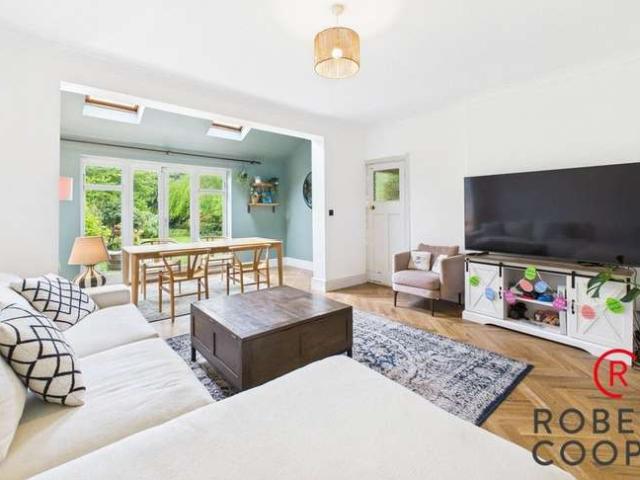House for sale in Ruislip, Eastcote