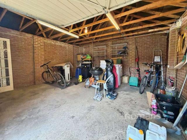 House for sale in Heol-las, Surrey