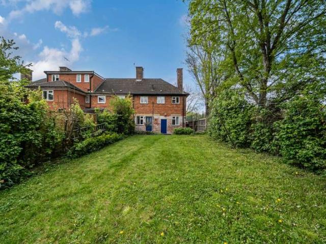 House for sale in The Slade, Oxfordshire