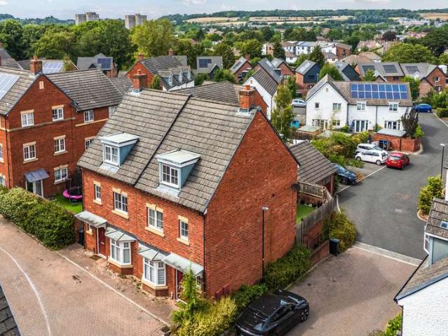 House for sale in Repton Grange, Feckenham