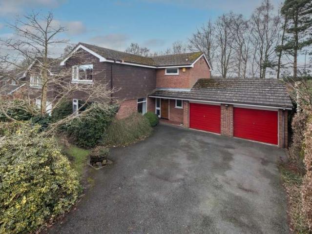 House for sale in Sandiway, Cuddington