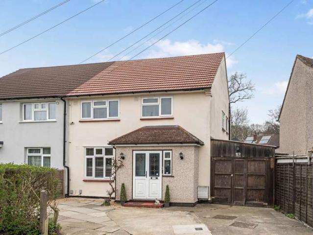 House for sale in Watford Rural, Batchworth