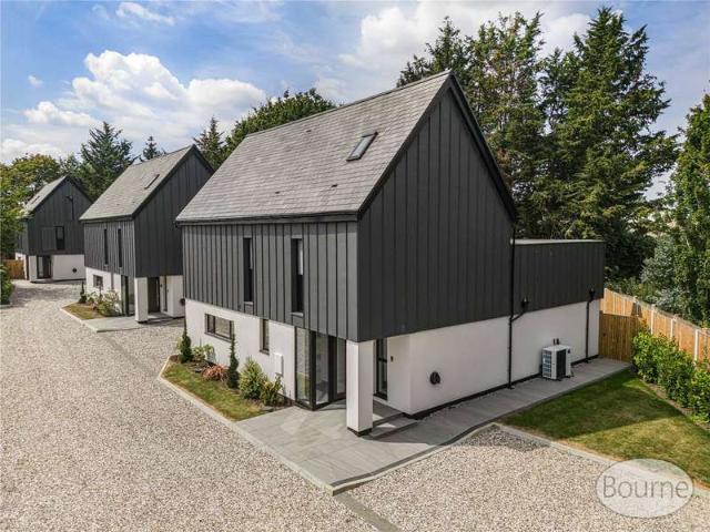 House for sale in Westfield, Woking