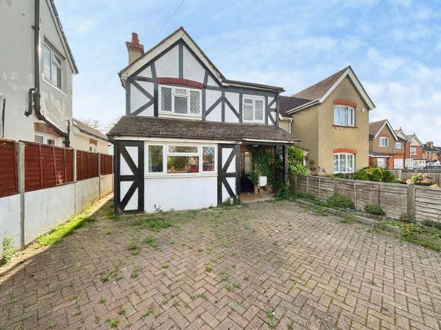 House for sale in Whitley Wood, Reading