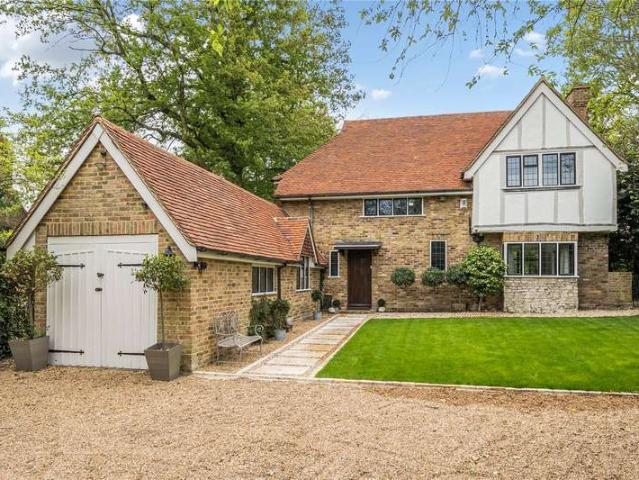 House for sale in Lower Green Esher, Blackhills