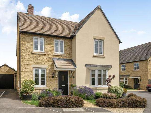 House for sale in Black Bourton, Oxfordshire