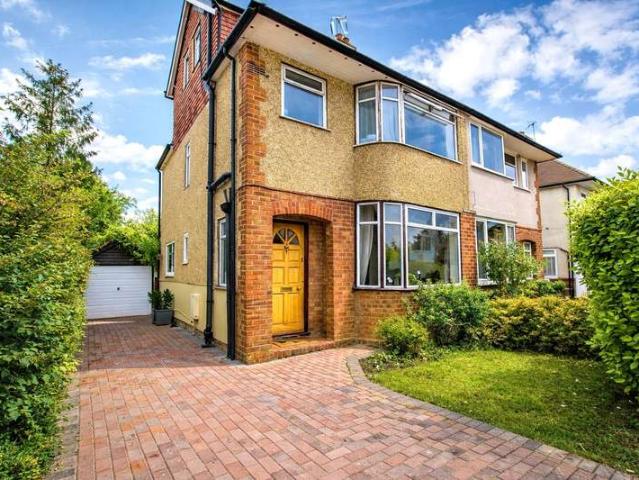 House for sale in Fairlands, Guildford