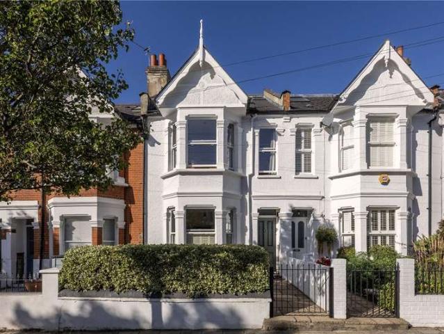 House for sale in Southfields, Greater London