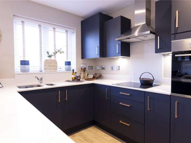 House for sale in Dee Park, Reading