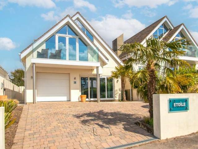 House for sale in Lilliput, Poole
