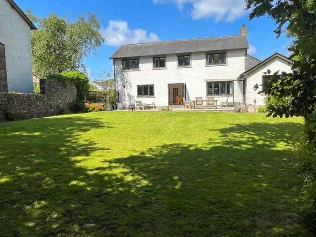 House for sale in Penllyn, Ystradowen