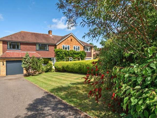 House for sale in Boxgrove, Guildford