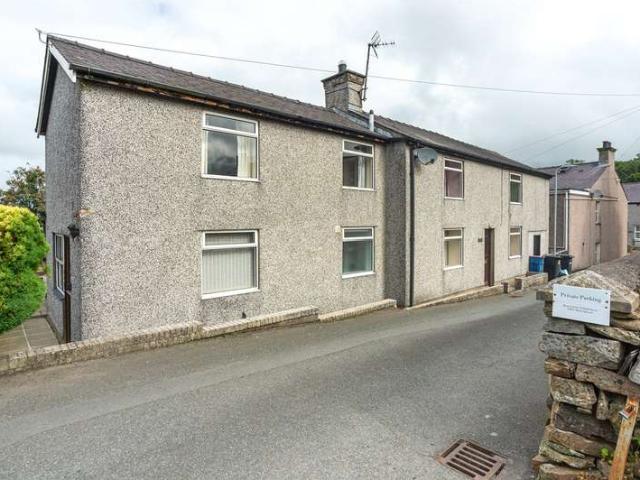 House for sale in Llanerchymedd, Wales