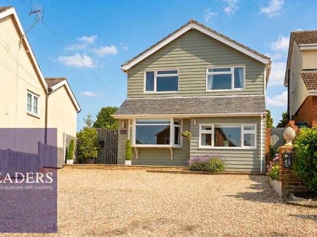 House for sale in Chipping Hill, Essex