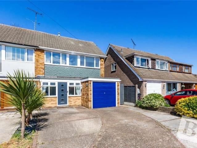 House for sale in Wickford, Wickford