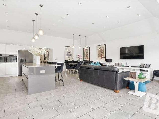 House for sale in Ardleigh Green, Greater London