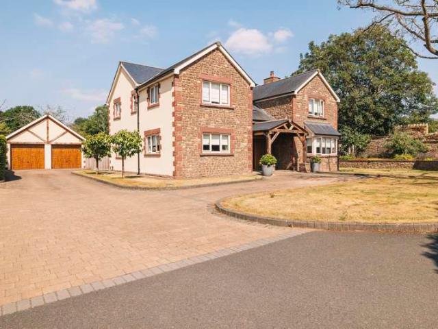 House for sale in Weston Under Penyard