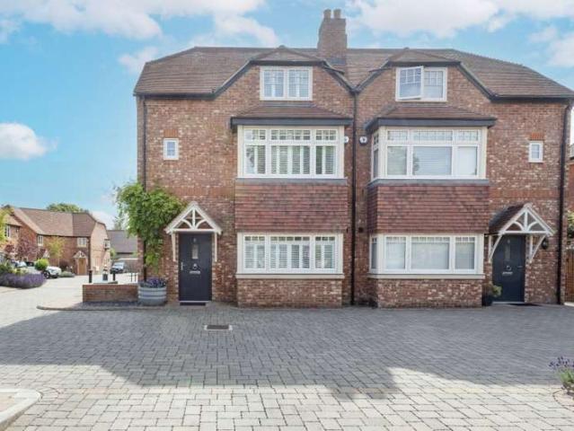 House for sale in Berrick Salome, Oxfordshire