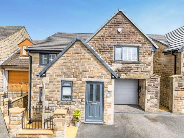 House for sale in Denholme, Bradford