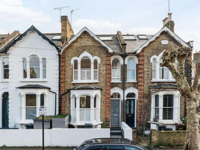 House for sale in London Borough of Hackney, Greater London