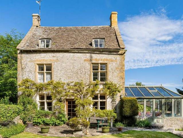 House for sale in Fossebridge, Gloucestershire