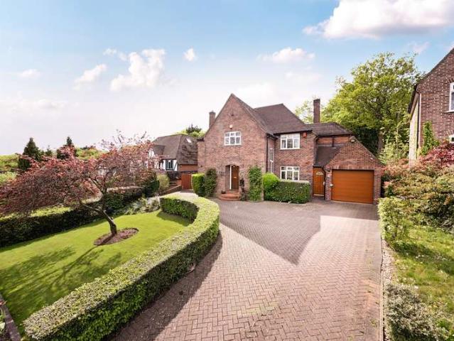House for sale in Northwood, Greater London