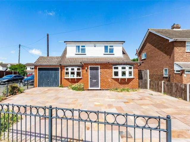 House for sale in Wickford, Runwell