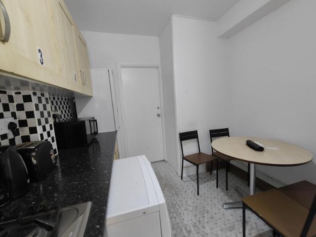 House for rent in Poplar Grove, Greater London