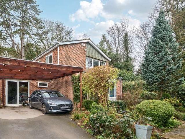 House for sale in Row Town, Surrey