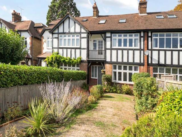 House for sale in London Borough of Richmond upon Thames, Greater London