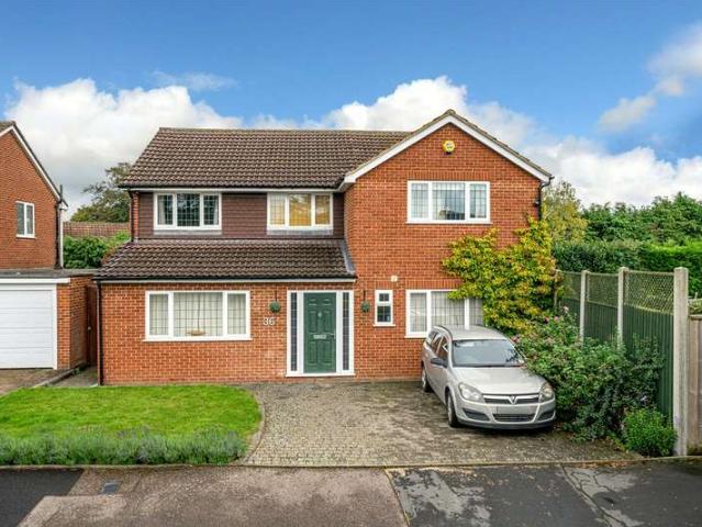 House for sale in Pouchen End, Hertfordshire