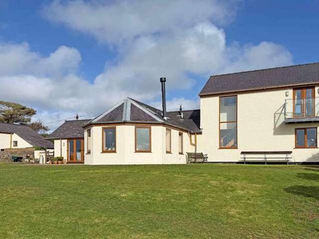 House for sale in Llanerchymedd, Wales
