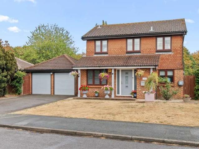House for sale in Row Town, Surrey