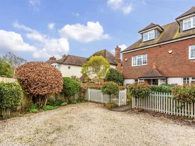 House for sale in Littlecote, West Sussex