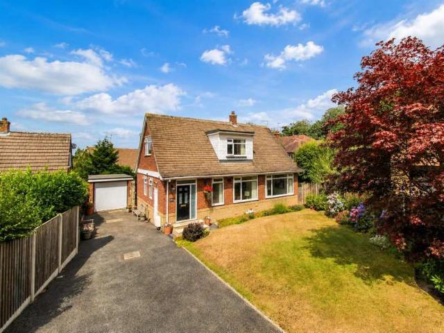 House for sale in Walton, West Yorkshire