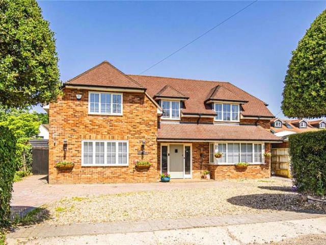 House for sale in Pouchen End, Hertfordshire