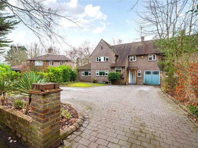 House for sale in Sheerwater, Woking